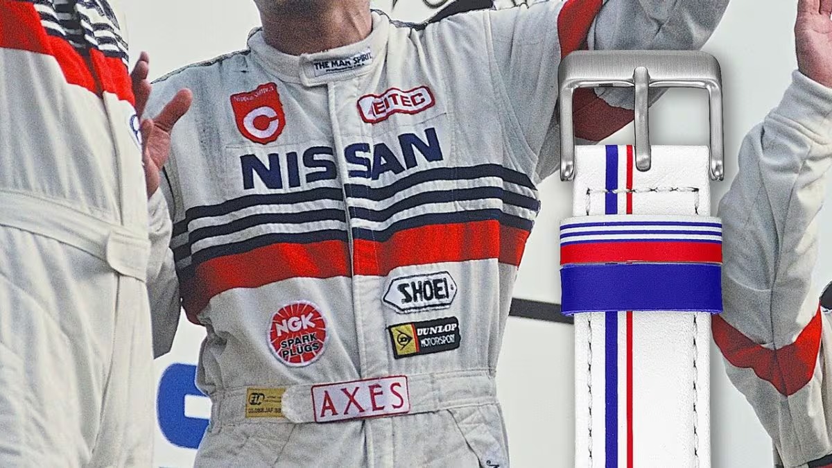 レーシングスーツをイメージした トリコロールバンド